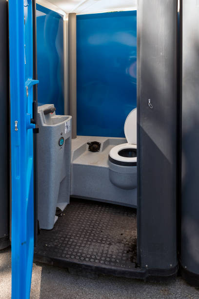 Best Portable bathroom rental  in Palm Bay, FL